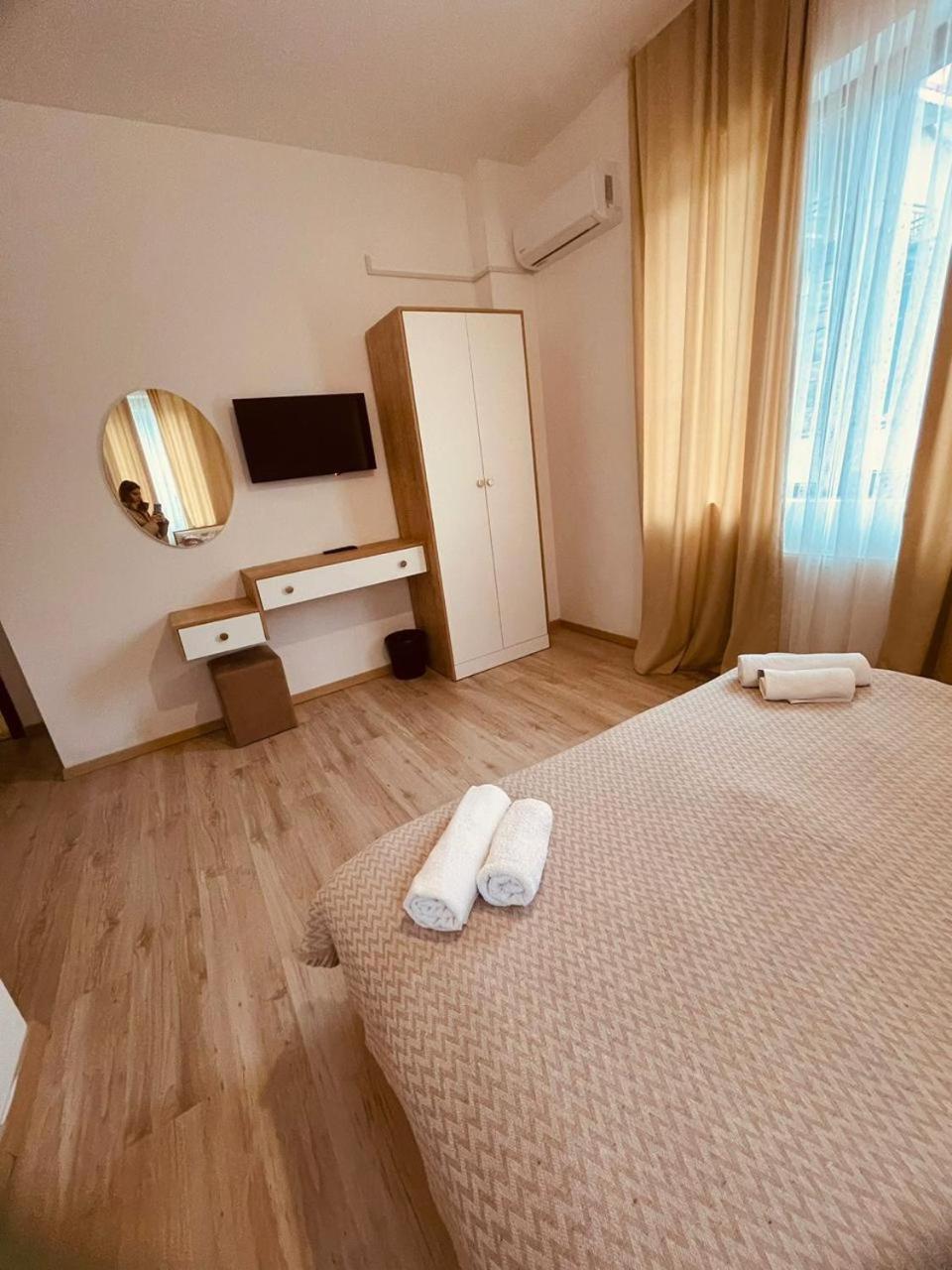 Hotel Myfamily Tiflis Exterior foto