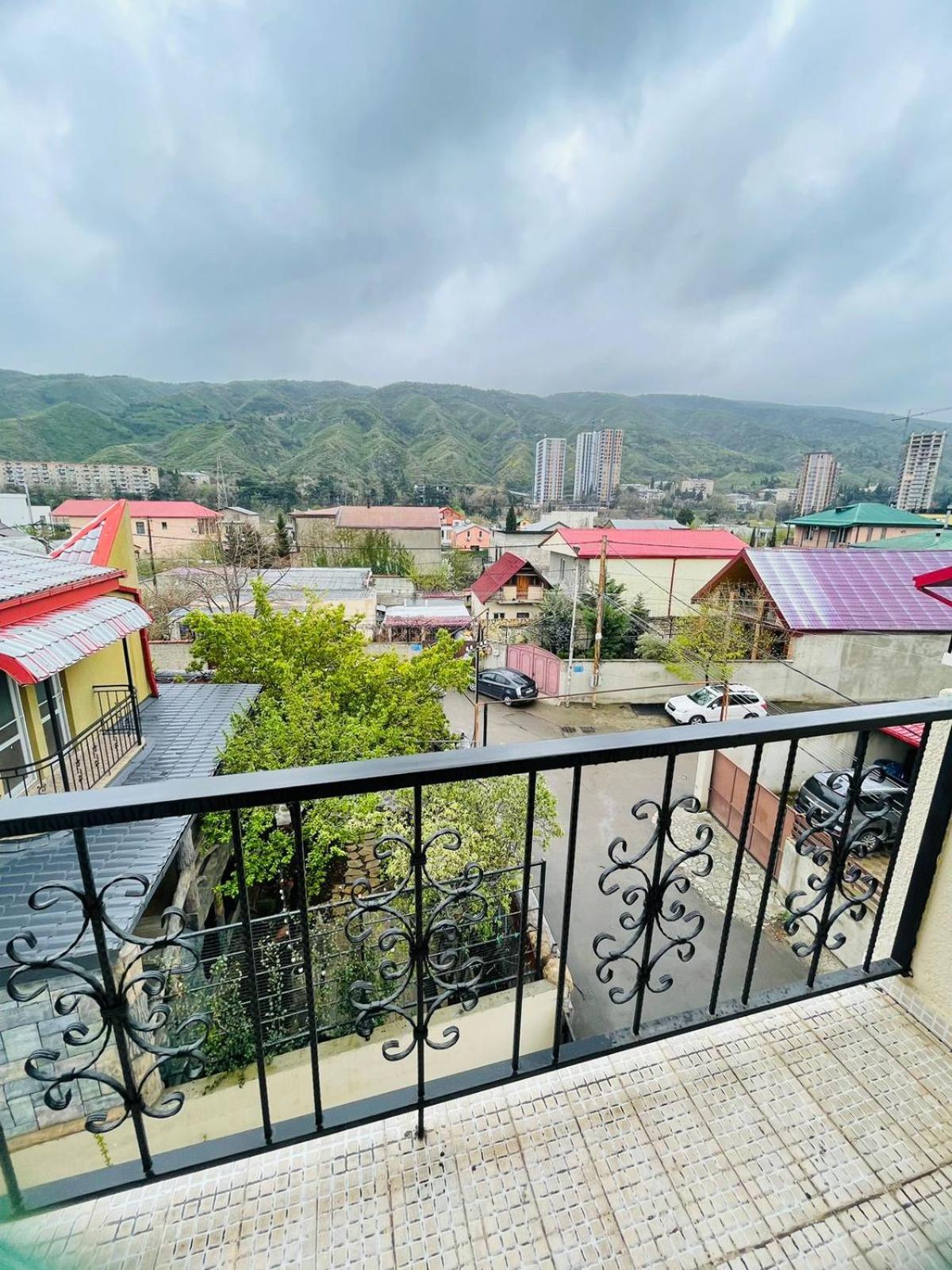 Hotel Myfamily Tiflis Exterior foto